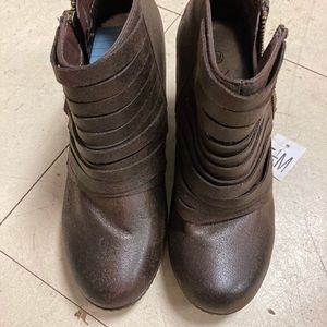 It’s ok boots brown